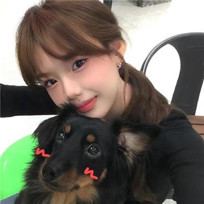 穿进末世后，我与仇人同居了